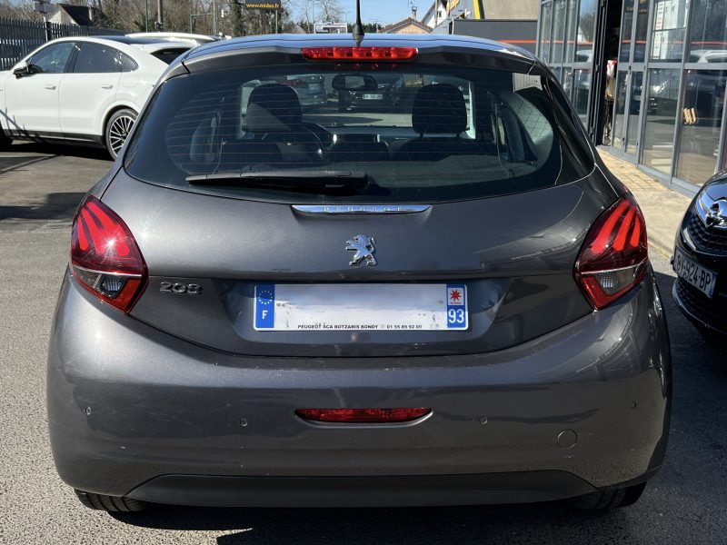 PEUGEOT 208 PHASE 2 SIGNATURE 1.2 82 Cv 1ERE MAIN APPLE CARPLAY & ANDROID CRIT AIR 1 - GARANTIE 1 AN