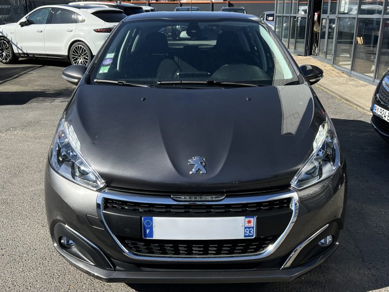 PEUGEOT 208 PHASE 2 SIGNATURE 1.2 82 Cv 1ERE MAIN APPLE CARPLAY & ANDROID CRIT AIR 1 - GARANTIE 1 AN