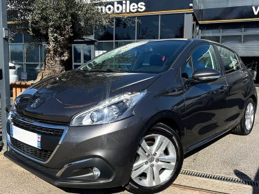 PEUGEOT 208 PHASE 2 SIGNATURE 1.2 82 Cv 1ERE MAIN APPLE CARPLAY & ANDROID CRIT AIR 1 - GARANTIE 1 AN
