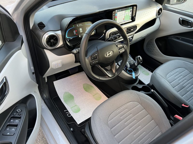 HYUNDAI i10 CREATIVE 1.0 MPi 67 Cv BOITE AUTOMATIQUE APPLE & ANDROID 12 300 Kms - GARANTIE 09/2029