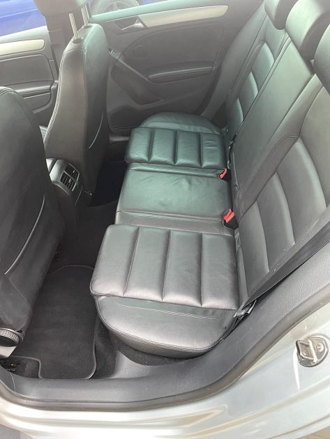 VOLKSWAGEN GOLF 6  2010