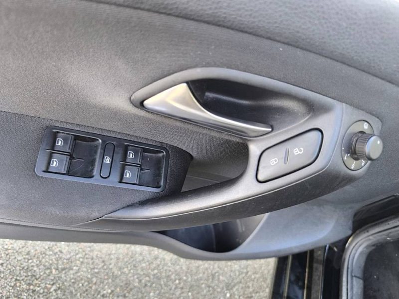 VOLKSWAGEN POLO V  (Crit'AIR 2)