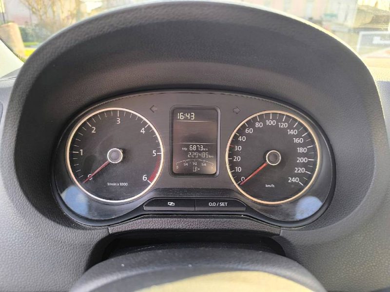 VOLKSWAGEN POLO V  (Crit'AIR 2)