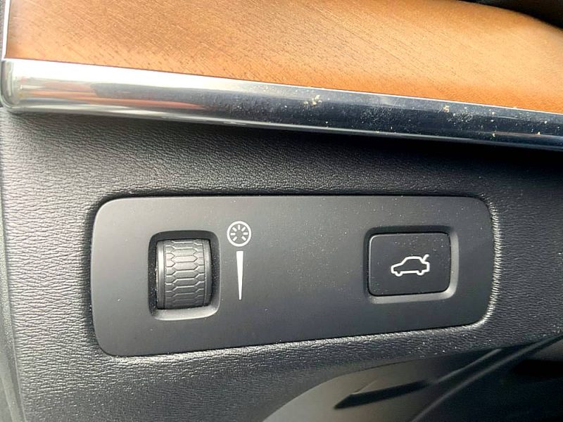 VOLVO XC90 2016