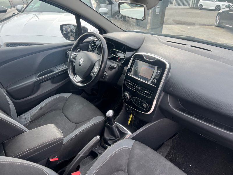 RENAULT CLIO ESTATE  2016