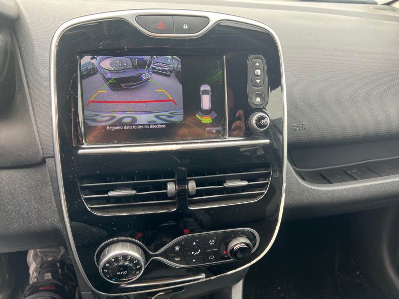 RENAULT CLIO ESTATE  2016