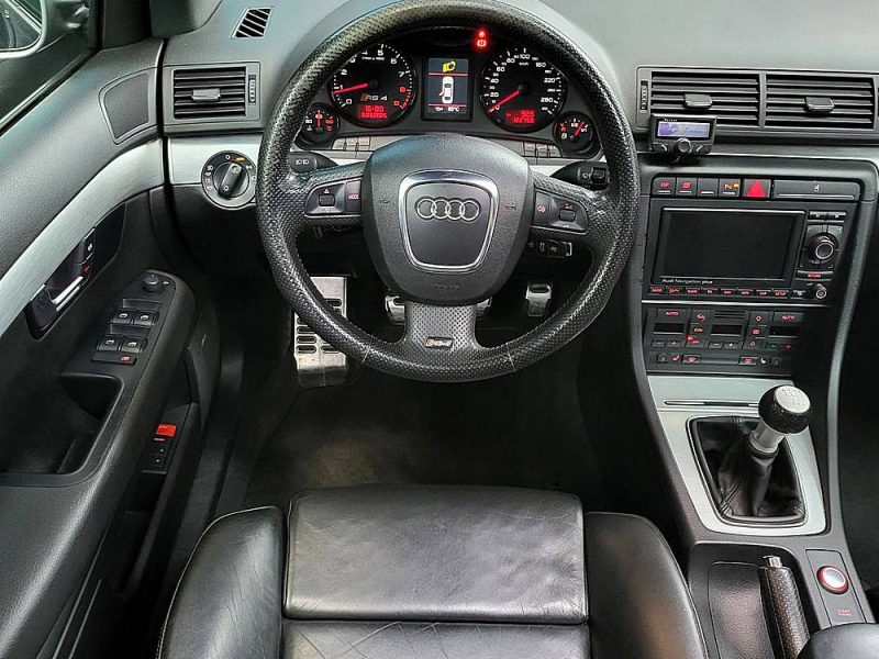 AUDI RS4 Avant 4.2 V8 FSI 420cv Quattro BVM6