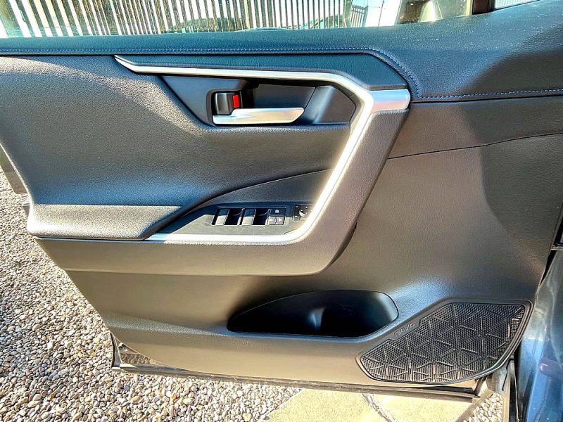 TOYOTA RAV4HYBRID 218ch 2wd Collection  09/2020