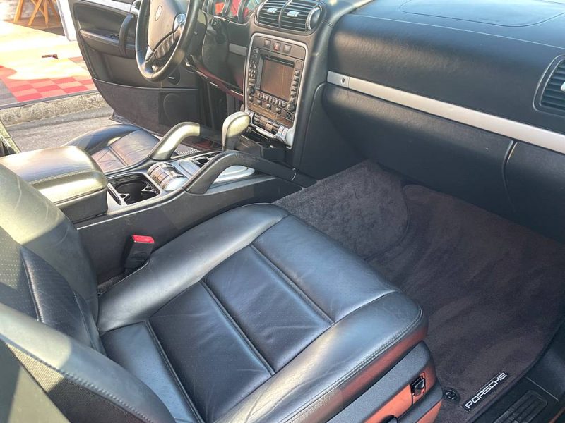 PORSCHE CAYENNE 2006