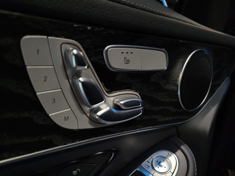 MERCEDES GLC 250 d 4-matic 204Cv FASCINATION PACK AMG / TOIT OUVRANT + 360° + SIEGES 