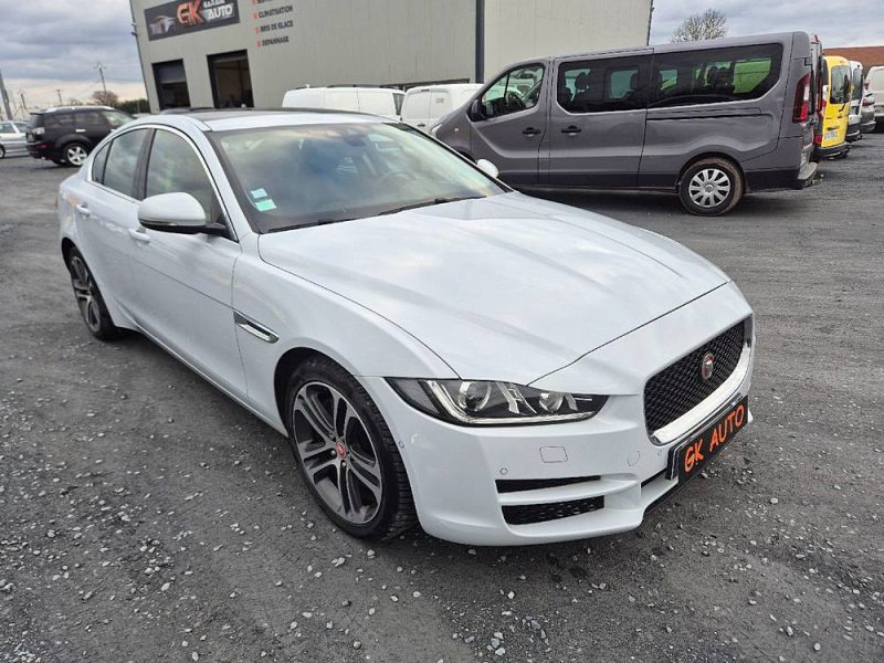 JAGUAR XE 2.0 D 180CV  2015 134000 KM 