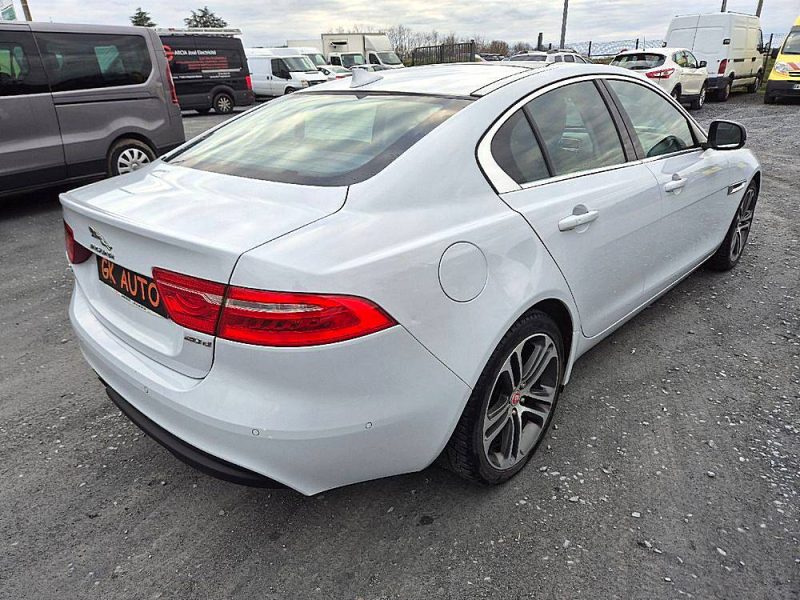 JAGUAR XE 2.0 D 180CV  2015 134000 KM 