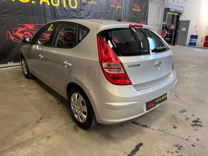 HYUNDAI I 30 1.4i 110 