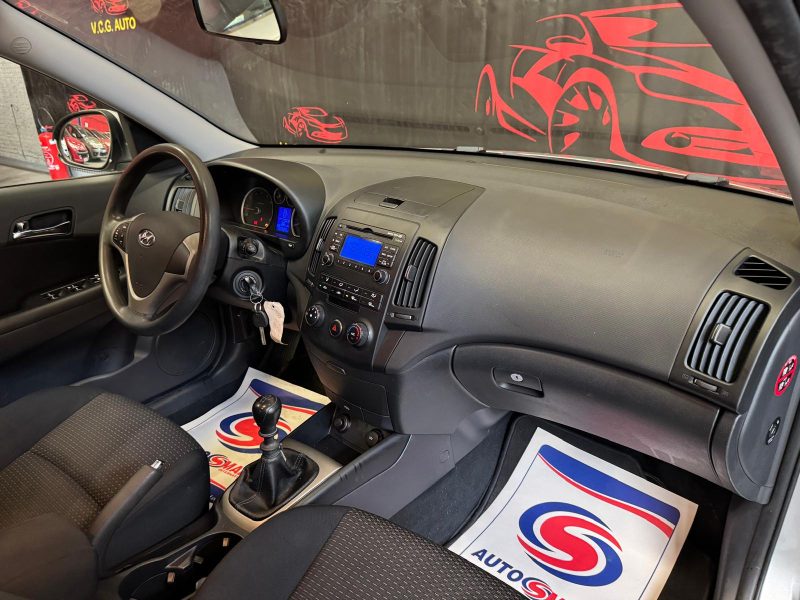 HYUNDAI I 30 1.4i 110 