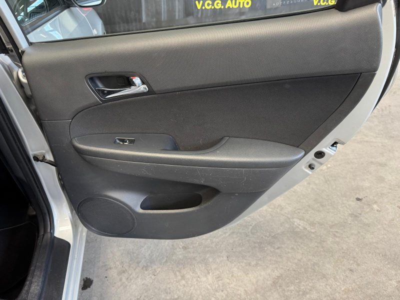 HYUNDAI I 30 1.4i 110 