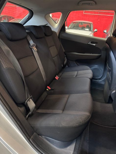 HYUNDAI I 30 1.4i 110 