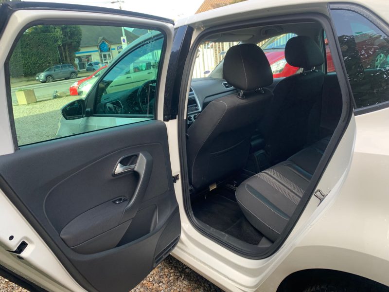 VOLKSWAGEN POLO V 2012 MATCH 