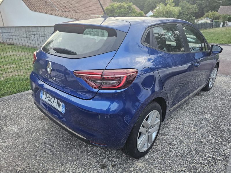 RENAULT CLIO 2021