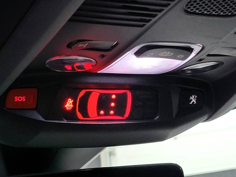 PEUGEOT 3008 II HYBRID 225cv GT EAT8 