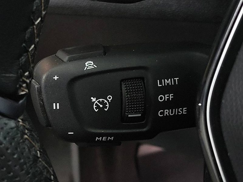 PEUGEOT 3008 II HYBRID 225cv GT EAT8 