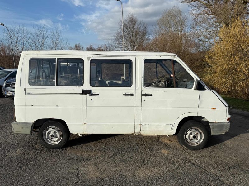 RENAULT TRAFIC 1998 VENTE À L'EXPORT