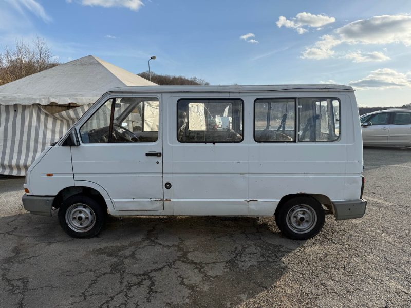 RENAULT TRAFIC 1998 VENTE À L'EXPORT