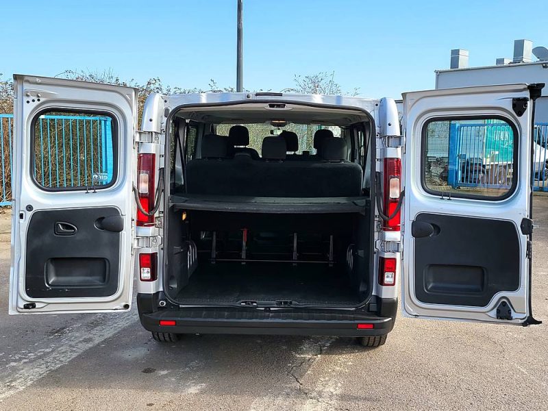 RENAULT TRAFIC III Combi L2 1.6 dCi 145cv Energy Zen BVM6 9 Places / FAIBLE KILOMETRAGE