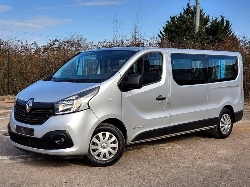 RENAULT TRAFIC III Combi L2 1.6 dCi 145cv Energy Zen BVM6 9 Places / FAIBLE KILOMETRAGE