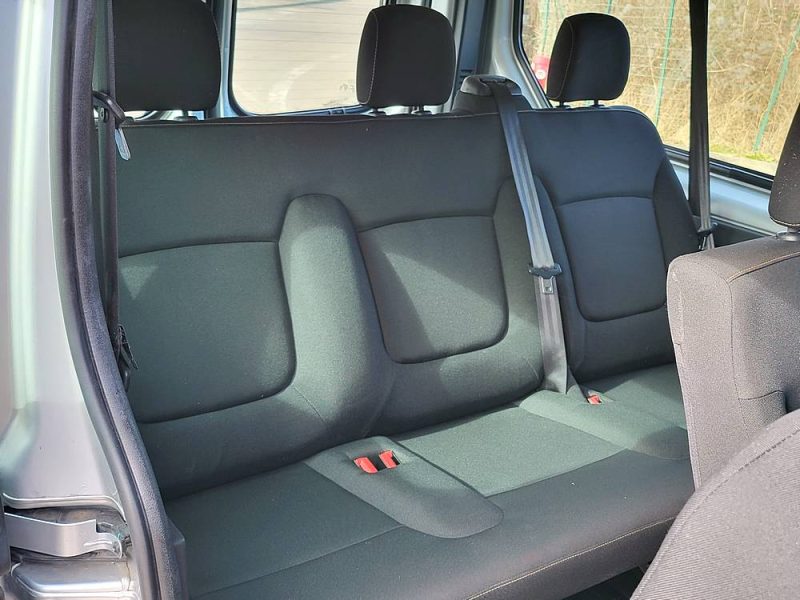 RENAULT TRAFIC III Combi L2 1.6 dCi 145cv Energy Zen BVM6 9 Places / FAIBLE KILOMETRAGE