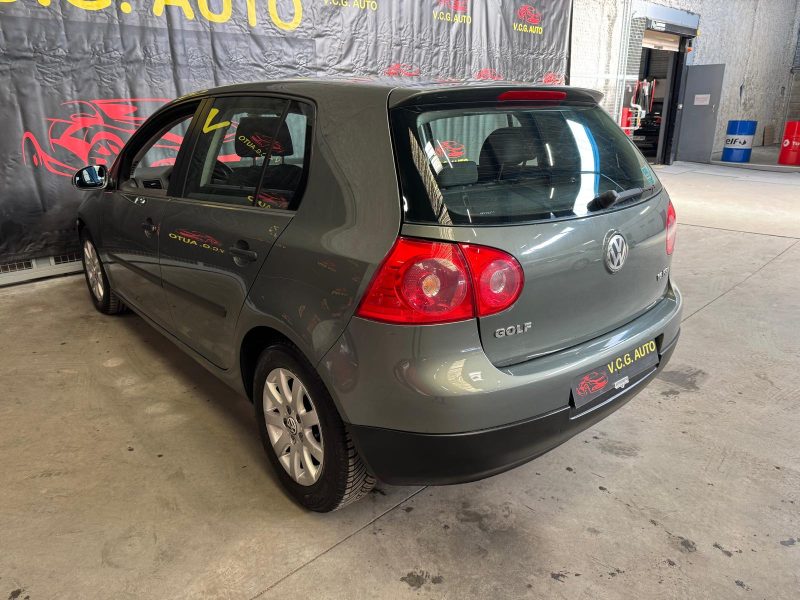 VOLKSWAGEN GOLF 1.6 FSI 16S 115