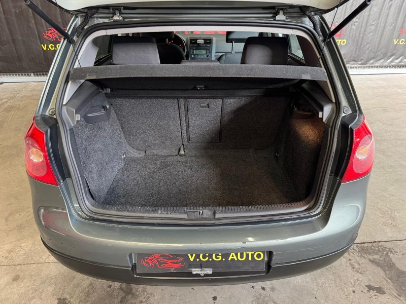 VOLKSWAGEN GOLF 1.6 FSI 16S 115