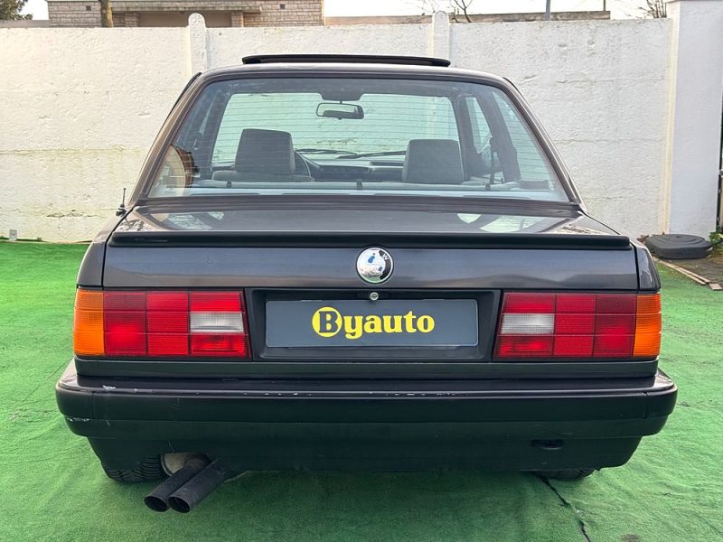 B.M.W. 325 1987