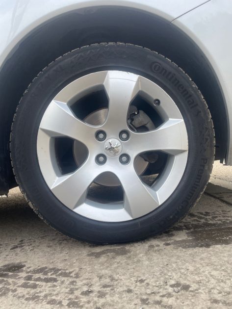 PEUGEOT 3008 1.6i VTI 120CV 16V