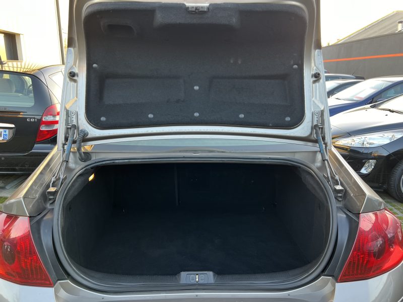 PEUGEOT 407 FINITION LUXE 2.0 140 Cv BOITE AUTOMATIQUE CUIR GPS 60 500 Kms - GARANTIE 1 AN
