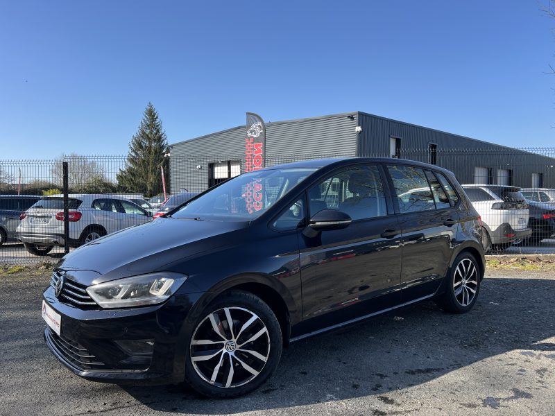 VOLKSWAGEN GOLF SPORTSVAN 2015