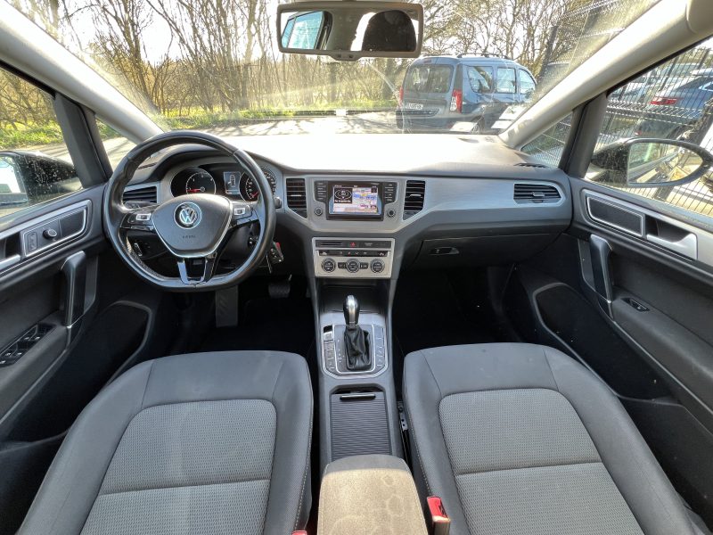 VOLKSWAGEN GOLF SPORTSVAN 2015