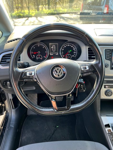 VOLKSWAGEN GOLF SPORTSVAN 2015
