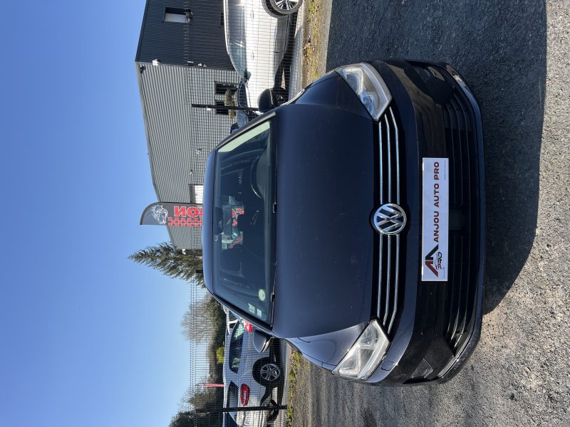 VOLKSWAGEN GOLF SPORTSVAN 2015