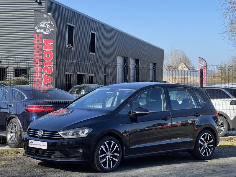 VOLKSWAGEN GOLF SPORTSVAN 2015