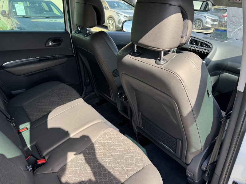 PEUGEOT 3008 2.0 HDI 163 HYBRID