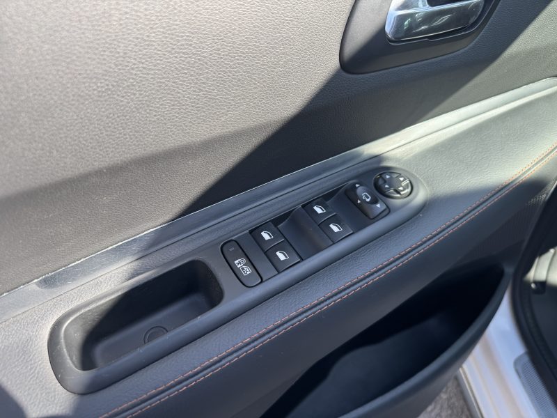 PEUGEOT 3008 1.6 HDI 120 CROSSWAY