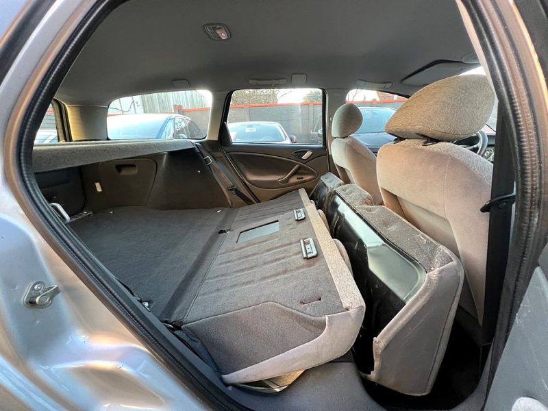 CITROEN C5 PHASE 2 EXCLUSIVE 2.2 HDI 136 Cv BOITE AUTOMATIQUE GPS REGULTEUR LIMITEUR - GARANTIE 1 AN