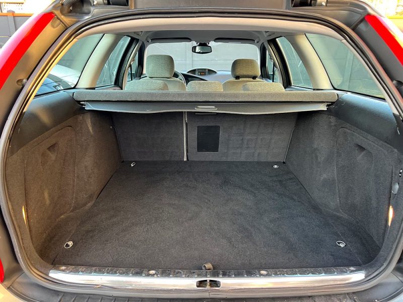 CITROEN C5 PHASE 2 EXCLUSIVE 2.2 HDI 136 Cv BOITE AUTOMATIQUE GPS REGULTEUR LIMITEUR - GARANTIE 1 AN