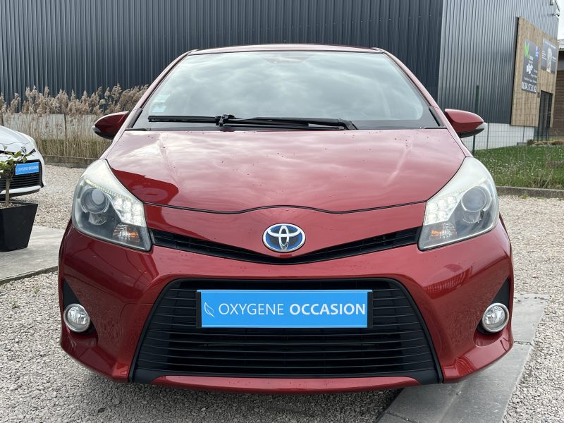 TOYOTA YARIS HYBRID STYLE 11/2012