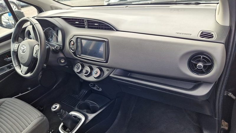 TOYOTA YARIS FRANCE CONNECT 1.0L - VVTI - 72cv