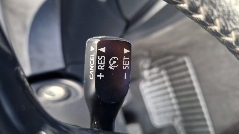 TOYOTA YARIS FRANCE CONNECT 1.0L - VVTI - 72cv