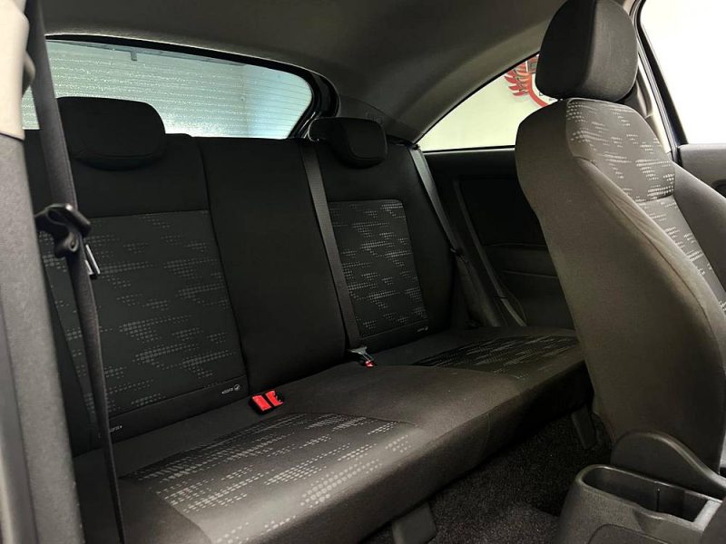 OPEL CORSA 1.4 87CH SATELLITE