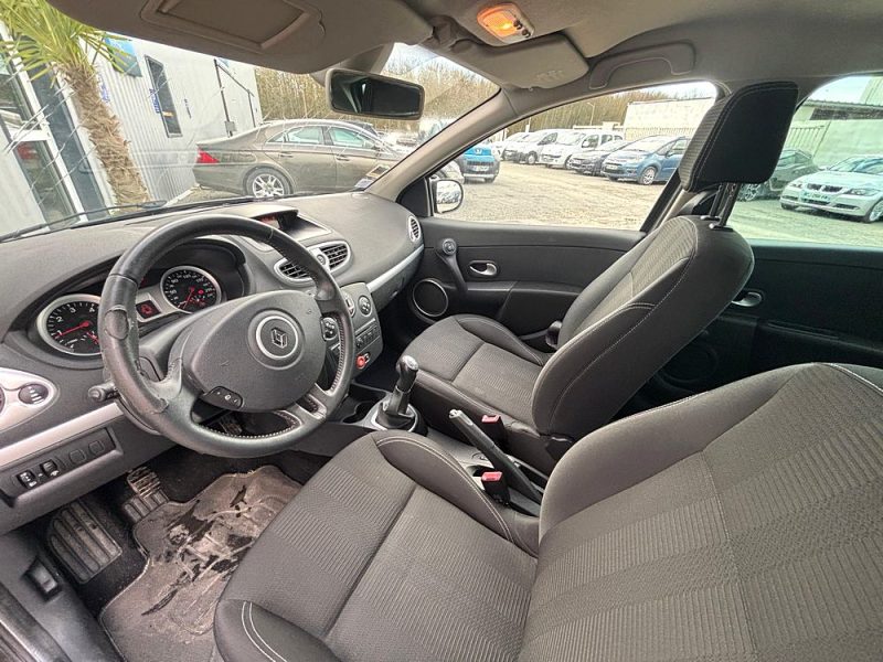 RENAULT CLIO 2009
