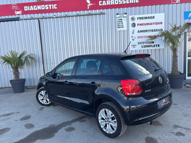 VOLKSWAGEN POLO 2014