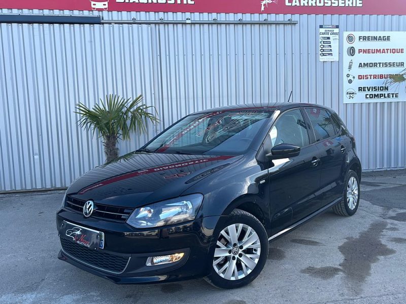 VOLKSWAGEN POLO 2014